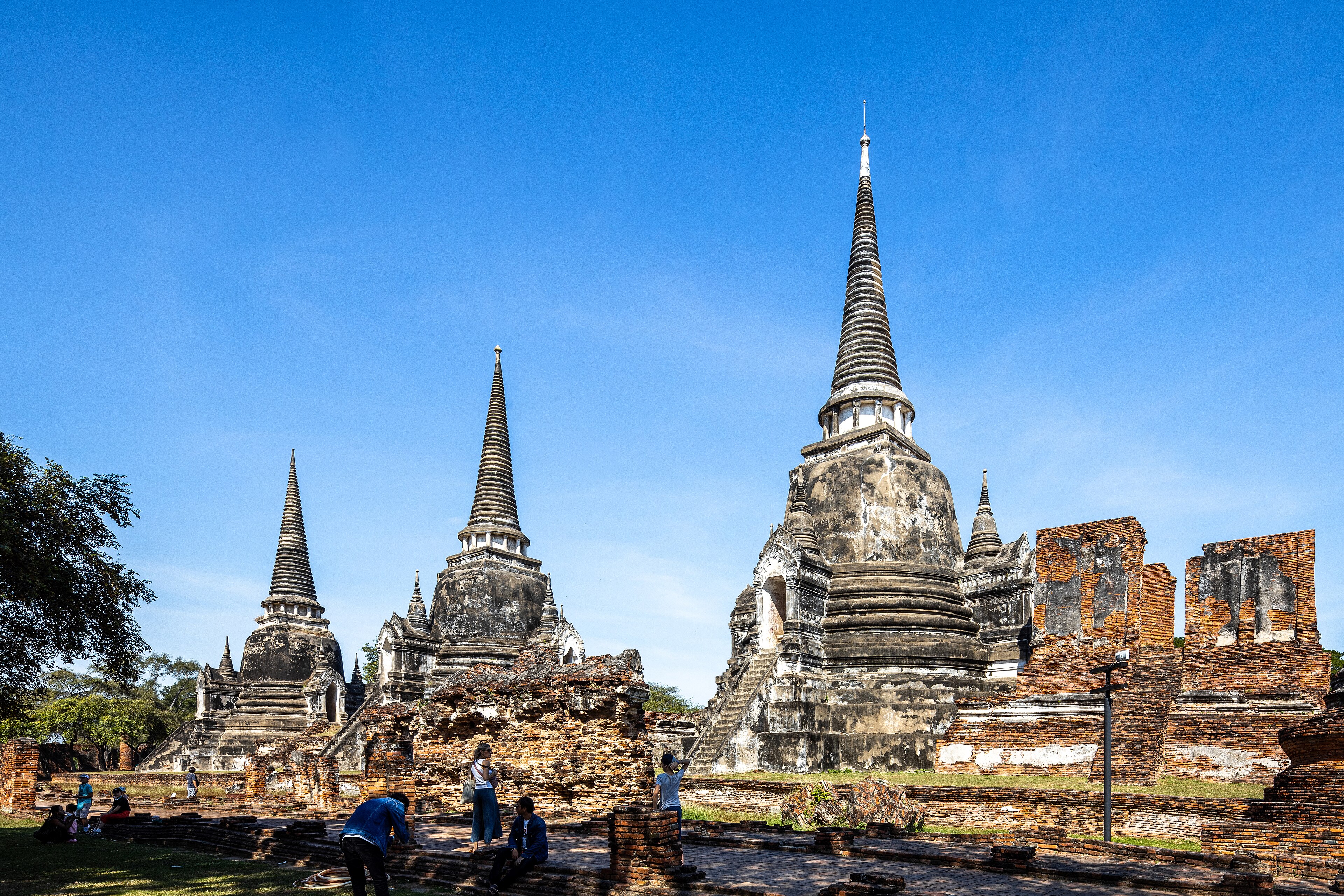 Three_Chedis_of_Wat_Phra_Si_Sanphet_20231230_(II)
